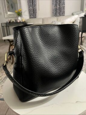 Sondra Roberts HandBag